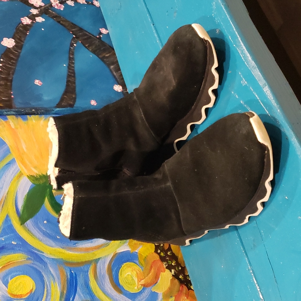 Sorel Kinetic boots